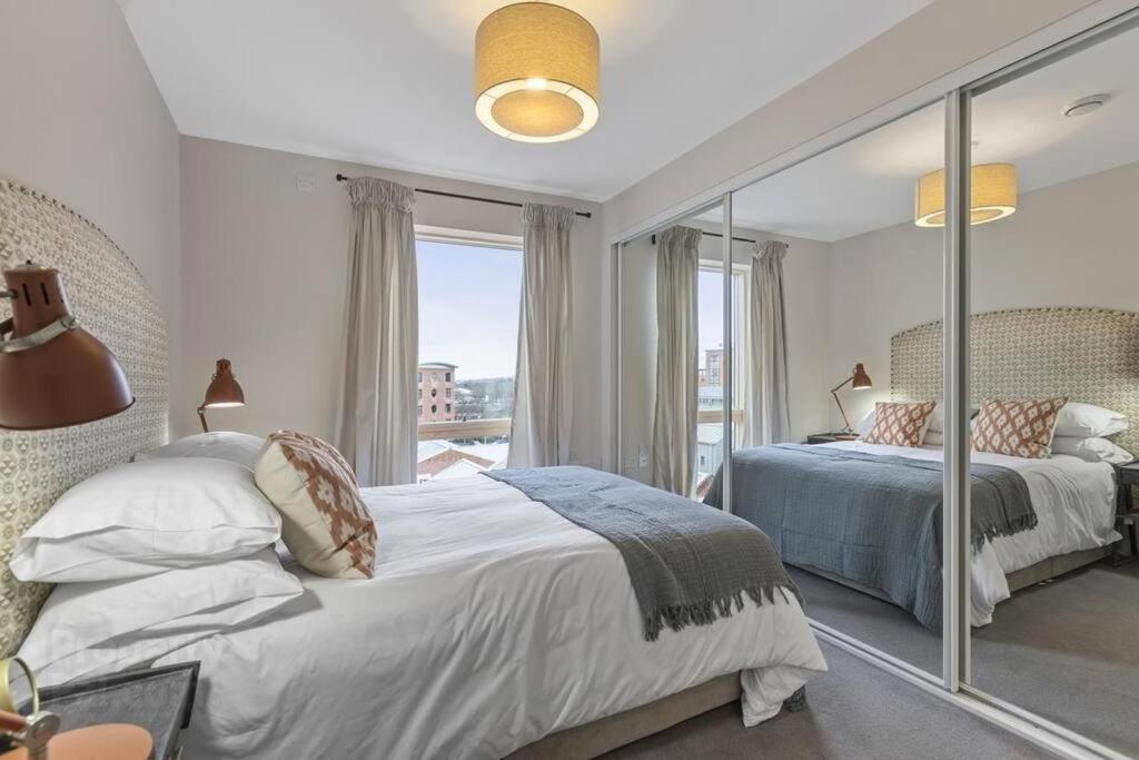 Belfast City Centre, Sleeps 6 Eksteriør billede